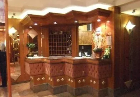 Hotel Vela Trento