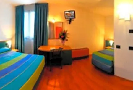 Vela 3* Trento