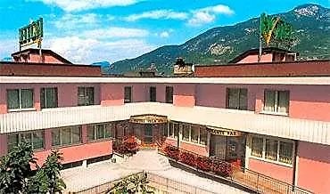 Hotel Vela 3*