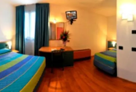 Vela Hotel