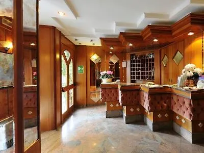 薇拉酒店 3*