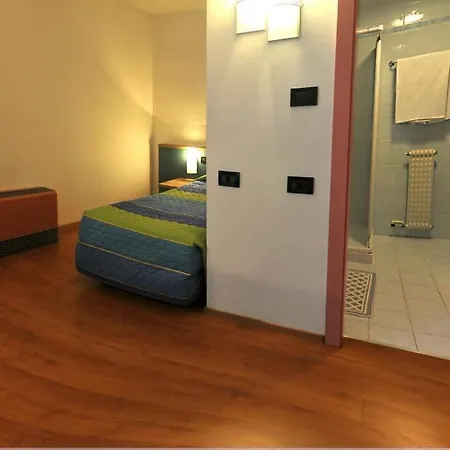 Vela 3* Trento