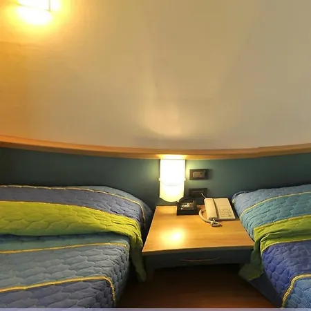 Hotel Vela 3*
