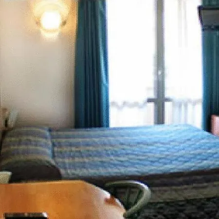 Vela Hotel